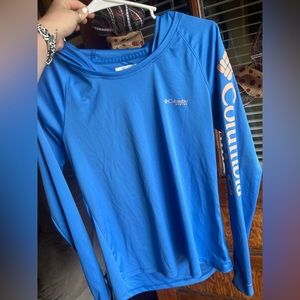 Columbia hooded shirt